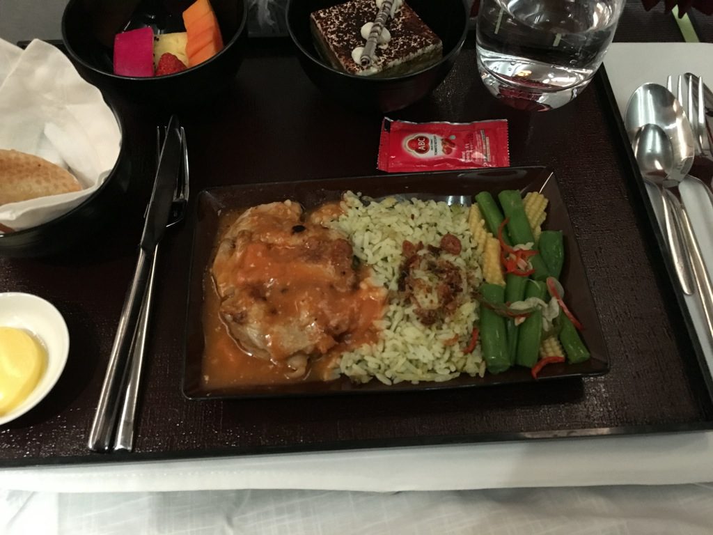 garuda_indonesia_business_class_boeing_737-23