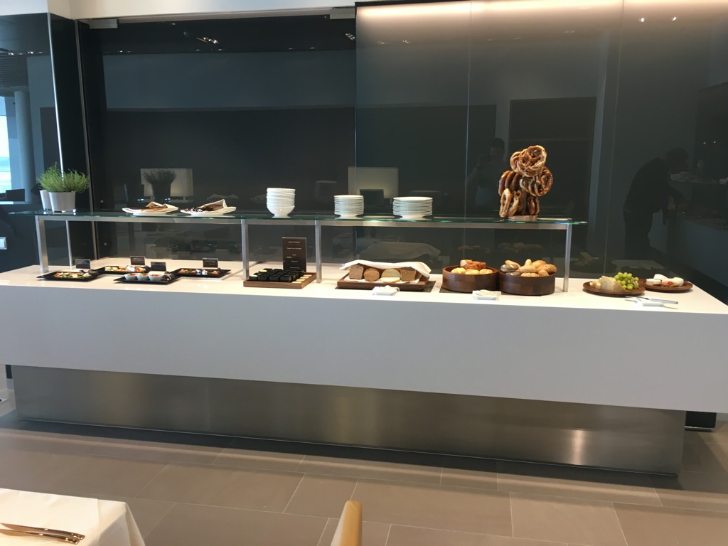 lufthansa_first_class_lounge_muc_satellit-10