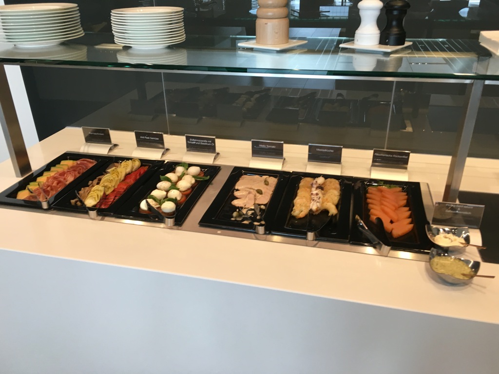 lufthansa_first_class_lounge_muc_satellit-11