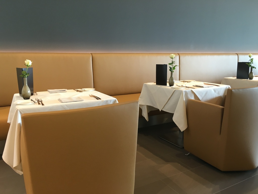 lufthansa_first_class_lounge_muc_satellit-13