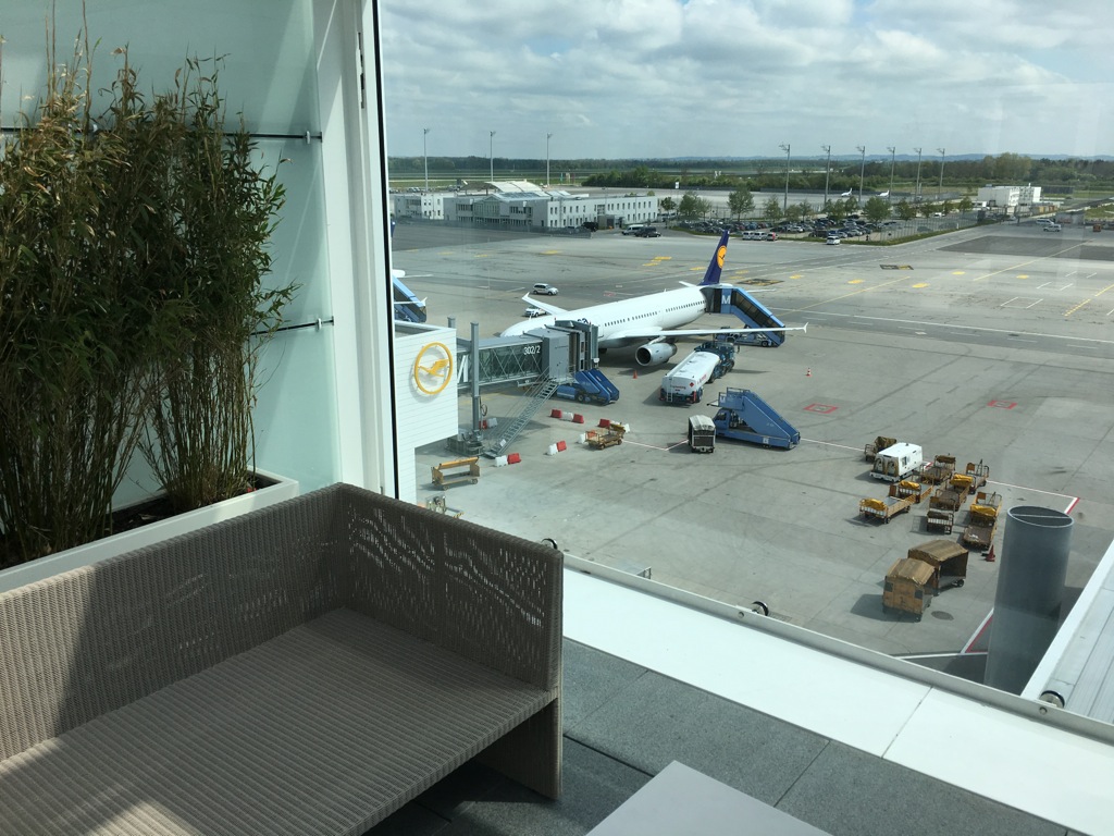 lufthansa_first_class_lounge_muc_satellit-29