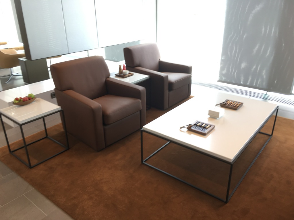 lufthansa_first_class_lounge_muc_satellit-41