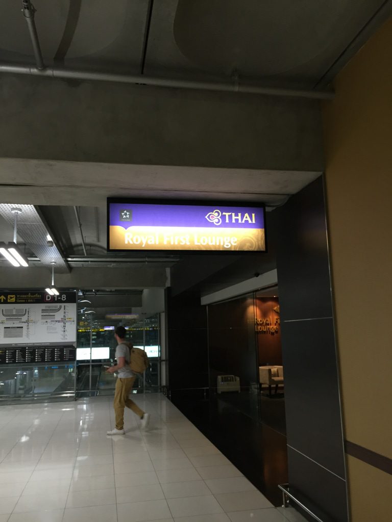 thai_royal_first_lounge_bangkok-1