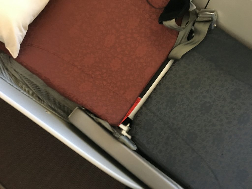 garuda_indonesia_business_class_airbusa330-41