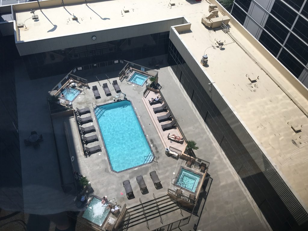 hilton-lax-airport-22