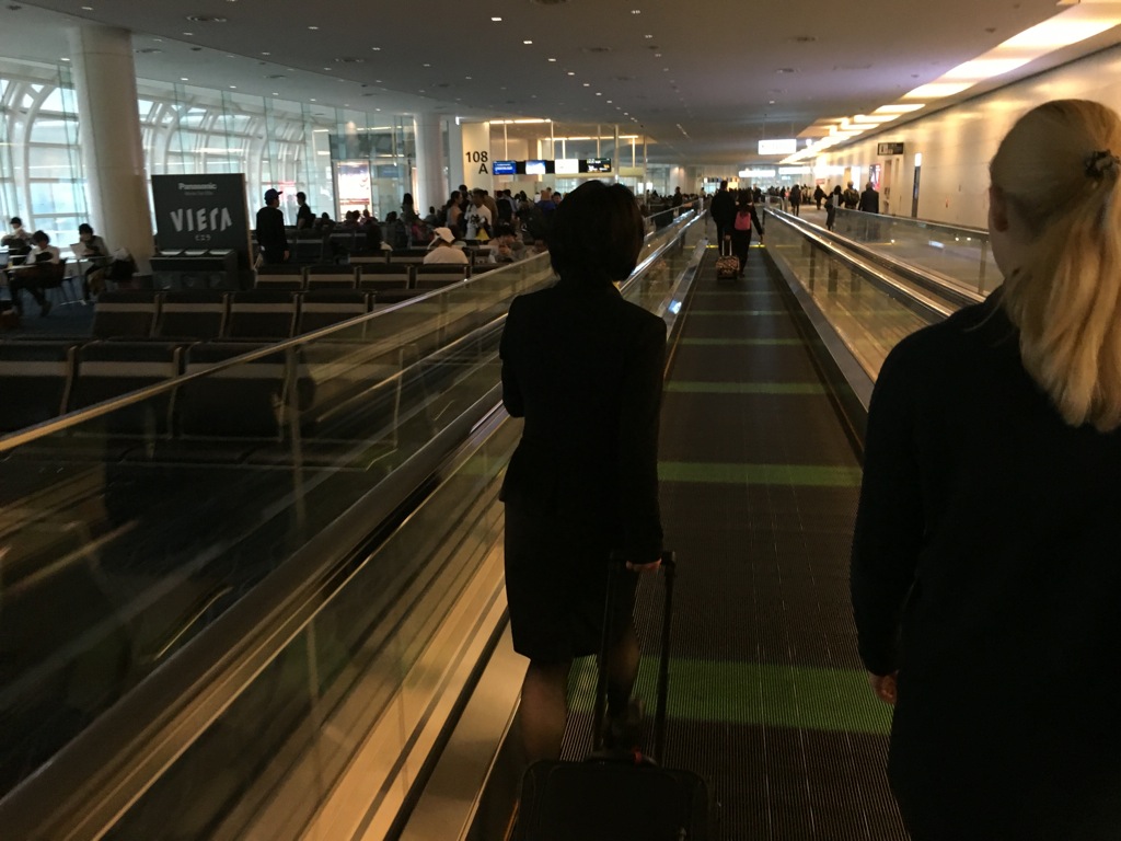 lufthansa_first_class_boeing748-1