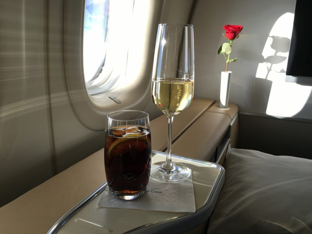 lufthansa_first_class_boeing748-35