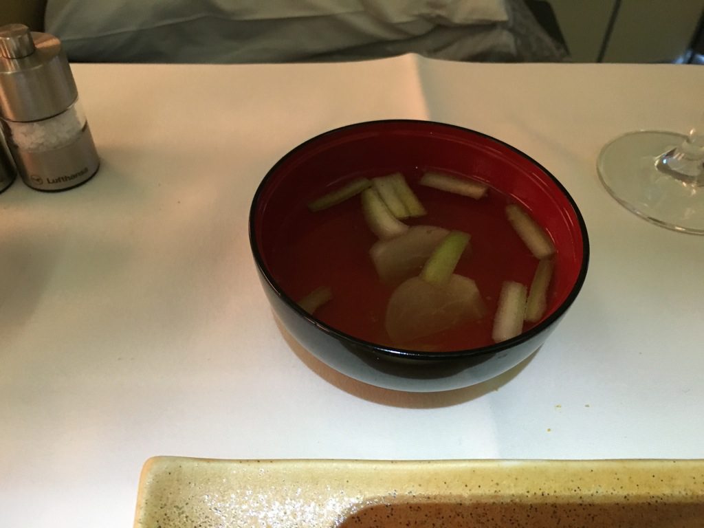 lufthansa_first_class_boeing748-50