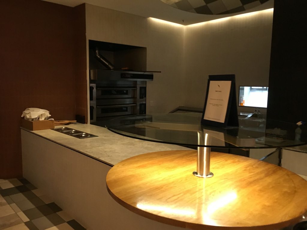 qantas-business-lounge-domestic-perth-10