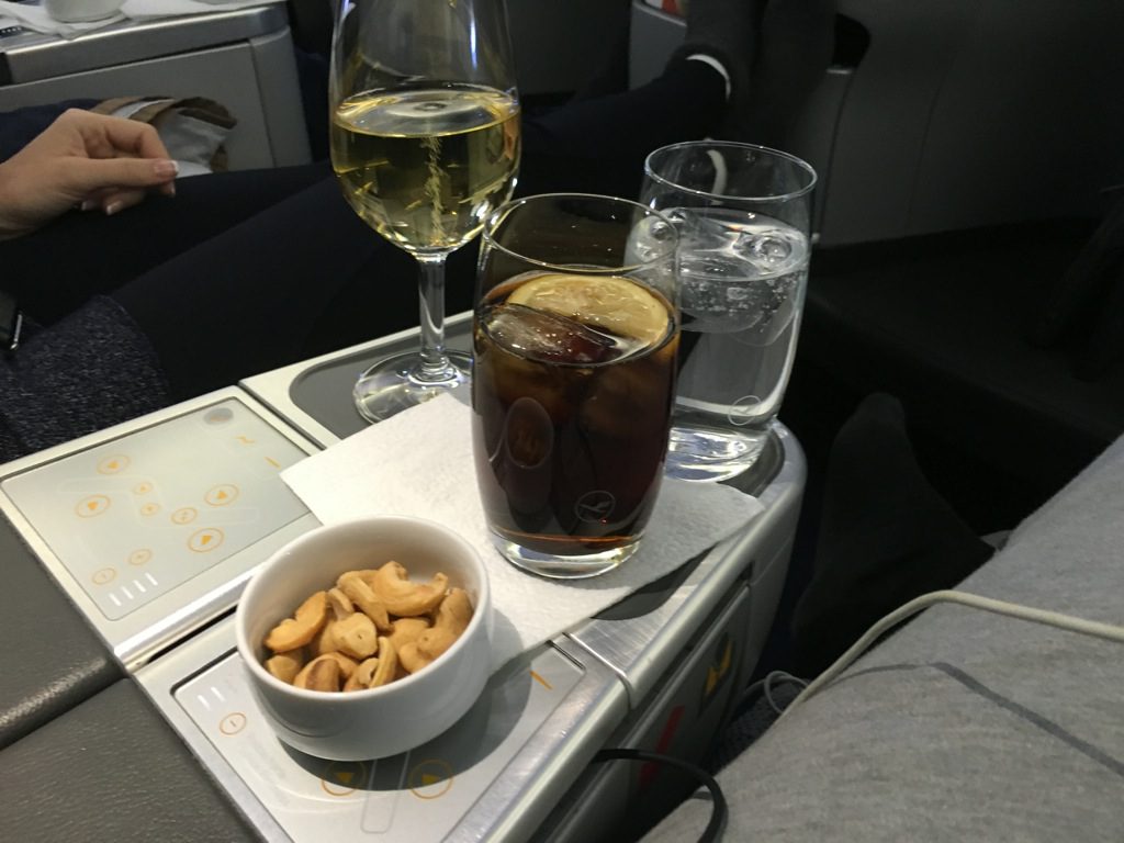 lufthansa-business-class-boeing-744-sea-14