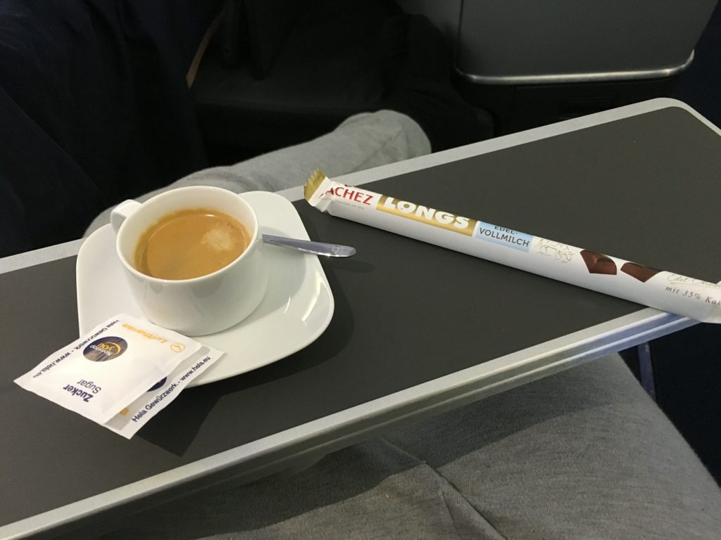 lufthansa-business-class-boeing-744-sea-24