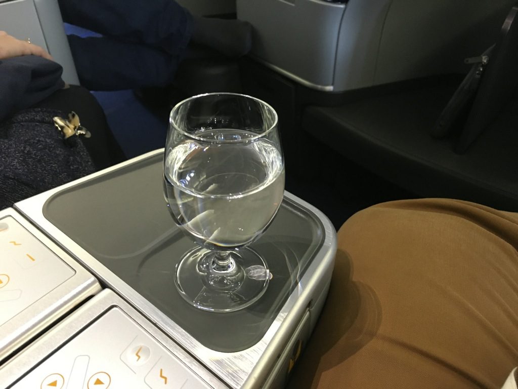 lufthansa-business-class-boeing-744-sea-7