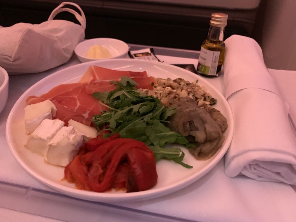 Light lunch in der LATAM Business Class