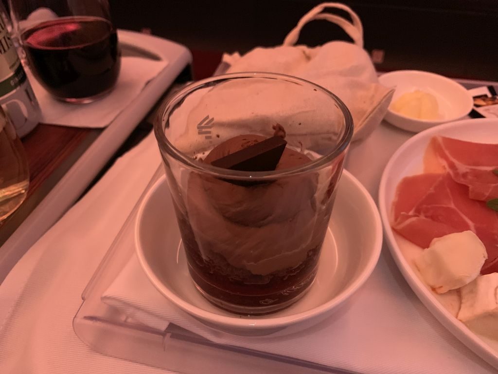 Dessert auf dem Flug von Frankfurt nach Madrid.