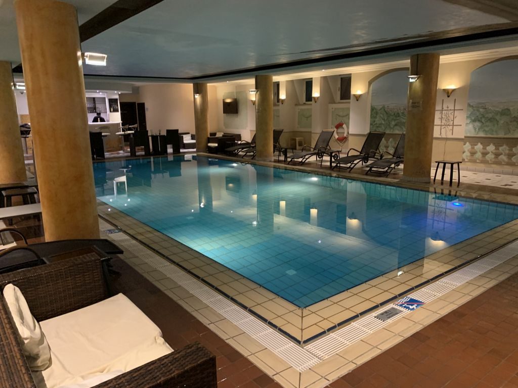 Crowne Plaza Heidelberg Pool