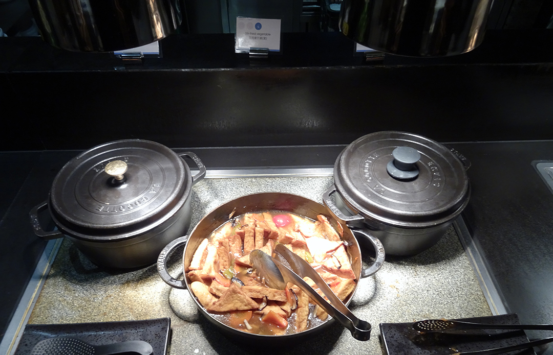 TPE VIP Lounge, Seite A - Essen