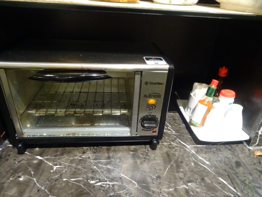 Manila Cloub Lounge Terminal 1