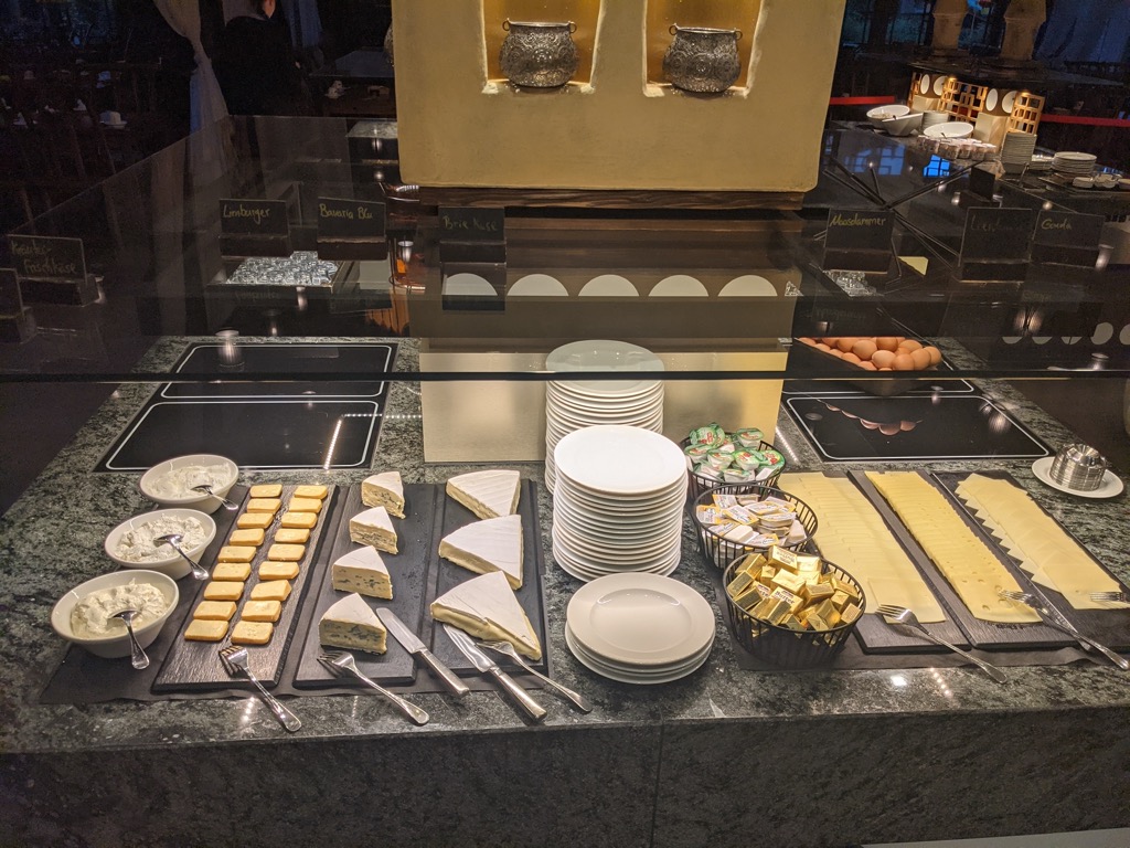 Hotel Ling Bao - Restaurant Bamboo - Frühstück