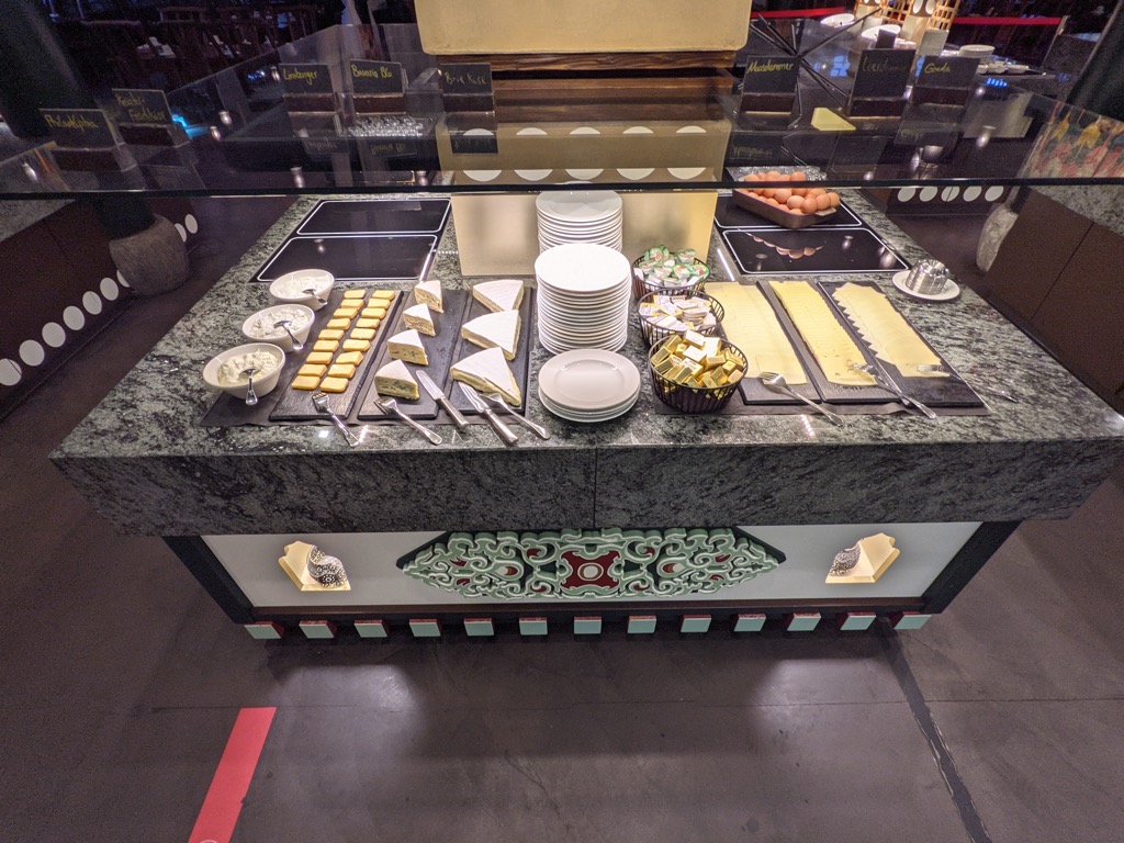 Hotel Ling Bao - Restaurant Bamboo - Frühstück