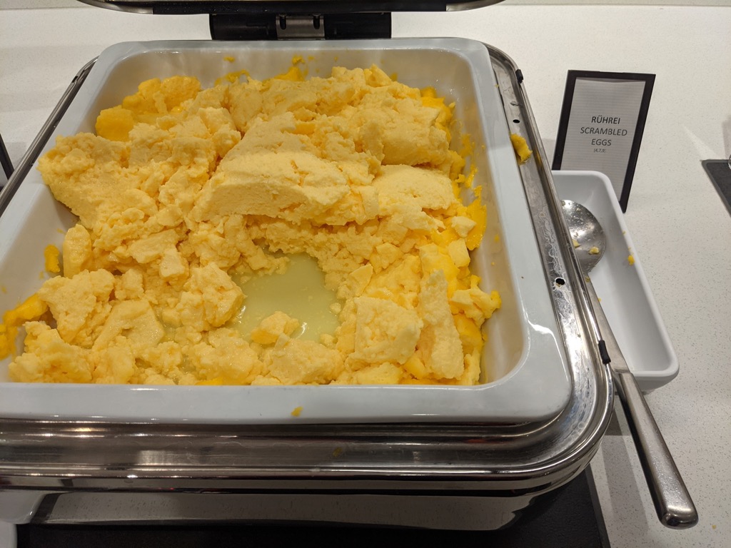 Hilton Düsseldorf - Frühstück